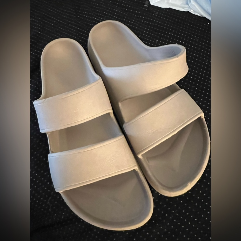 Old navy sandals